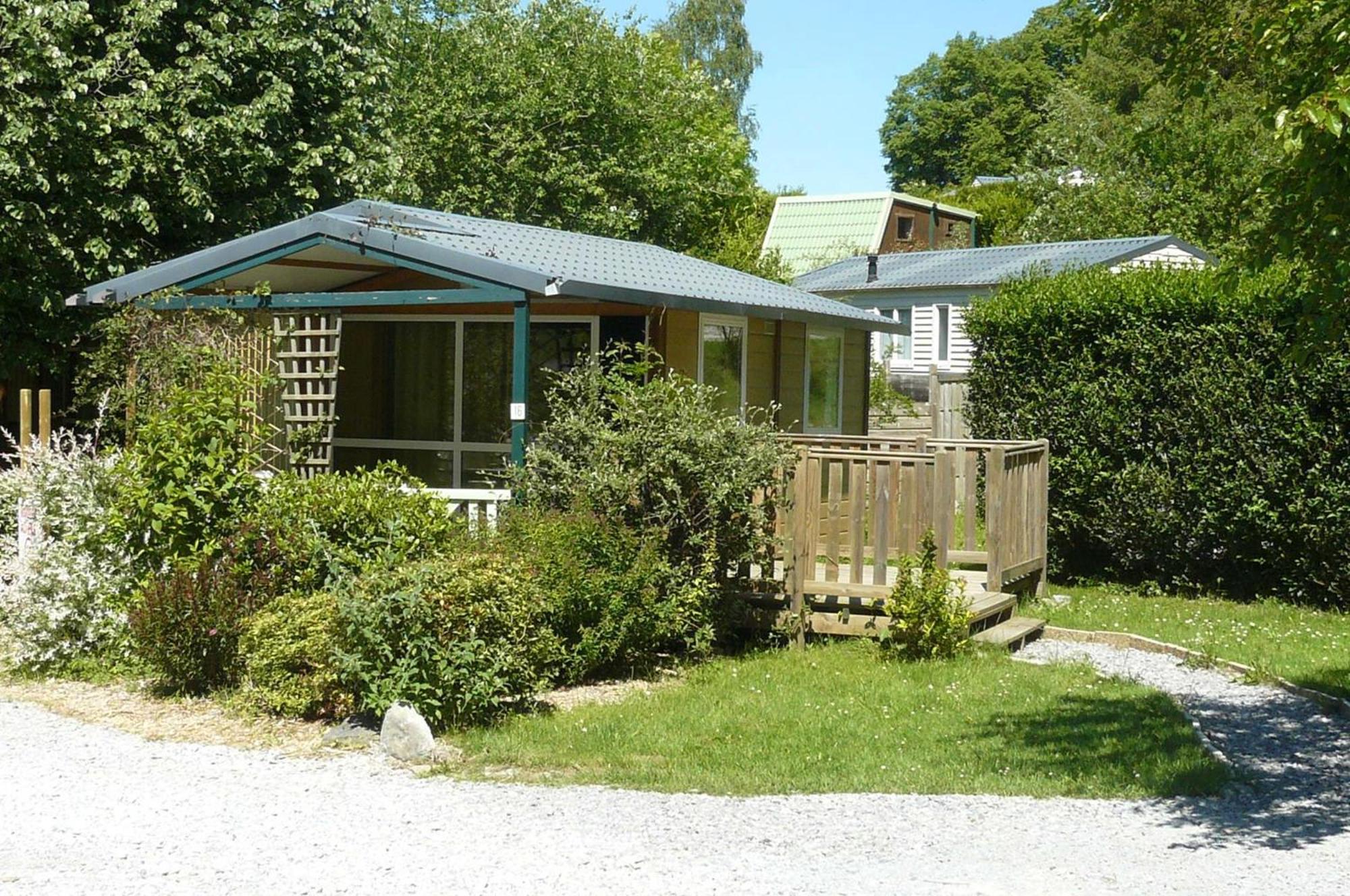 Camping Le Rey Louvie Juzon Esterno foto