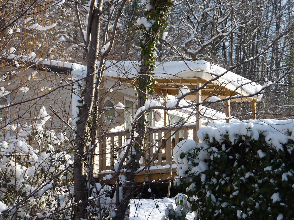 Camping Le Rey Louvie Juzon Camera foto