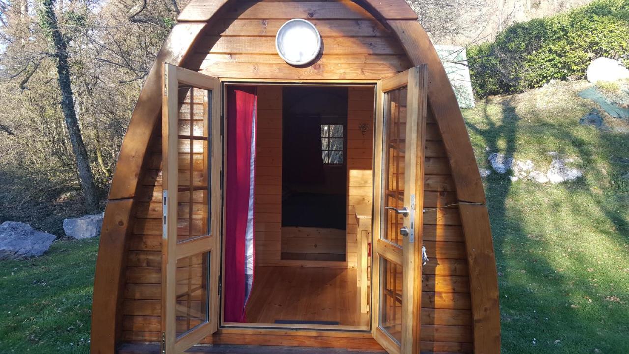 Camping Le Rey Louvie Juzon Esterno foto